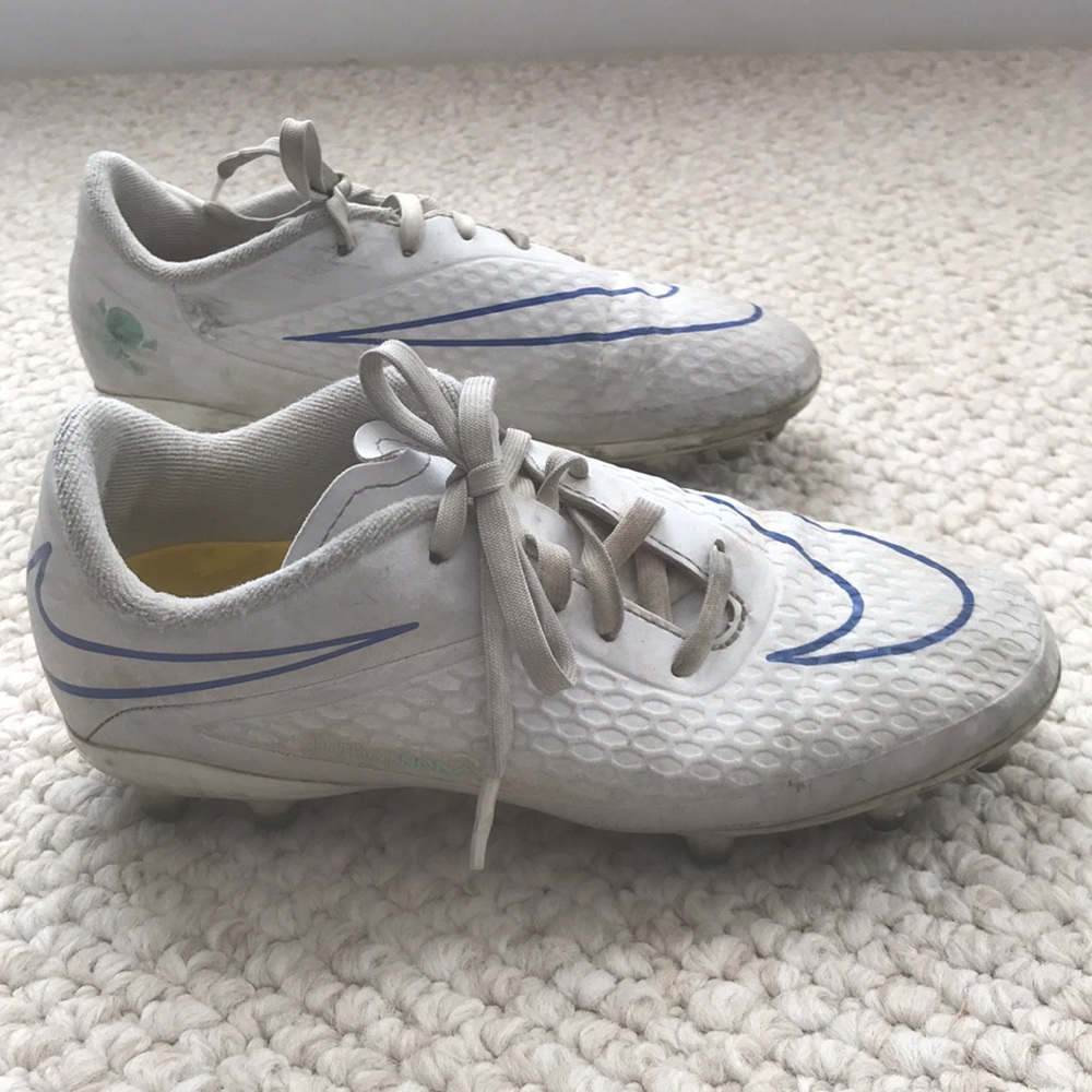 Nike cleats - Picture 3 of 7